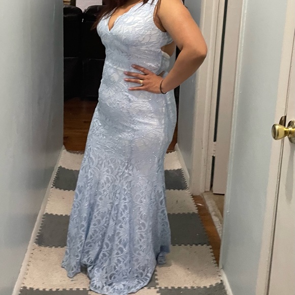 Prom/Gala Gown - Picture 4 of 4